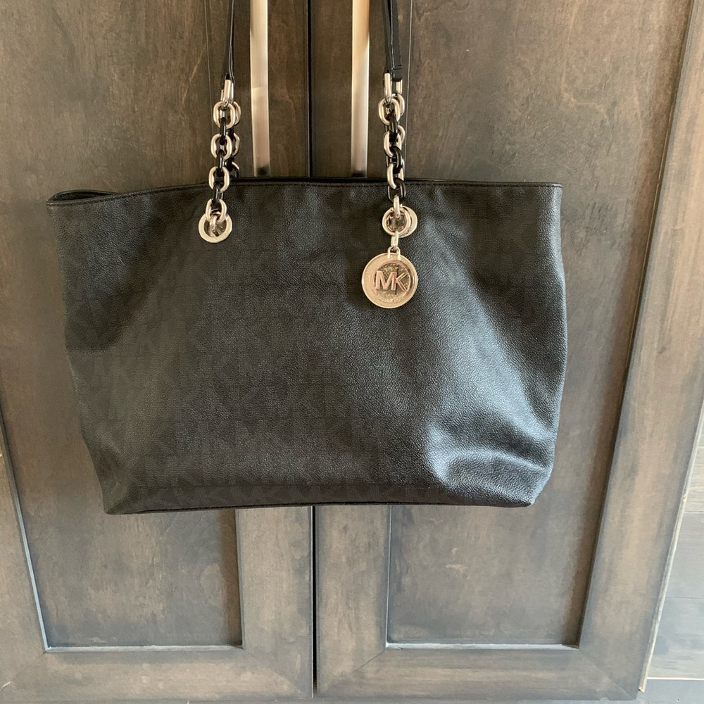 Michael Kors pocketbook